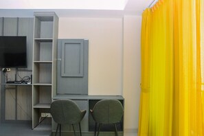 Room | Free WiFi, bed sheets