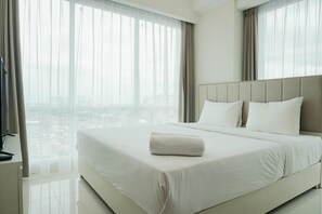 Room | 3 bedrooms, bed sheets - New Furnished and Homey 3BR Green Sedayu Apartment (Jakarta)