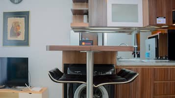 Phòng | 2 phòng ngủ, truy cập Internet không dây miễn phí, bộ trải giường