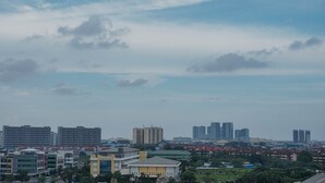 Gambar tidak terklasifikasi, 4 dari 15, tombol