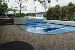 Outdoor pool - Comfortable 2BR Bassura City Apartment near Bassura Mall (Jakarta)