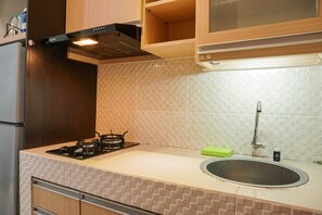 Private kitchen - Elegant and Relaxing @ 1BR Northland Ancol Apartment (Jakarta)
