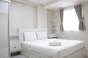 Room | 2 bedrooms, bed sheets - Picturesque 2BR Apartment at Gateway Pasteur near Exit Toll (Cimahi)