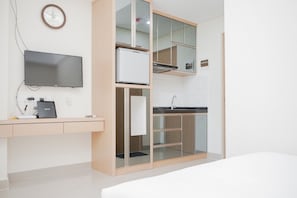Room | Free WiFi, bed sheets - Fully Furnished with Elegant Design Studio Apartment B Residence (Pagedangan)