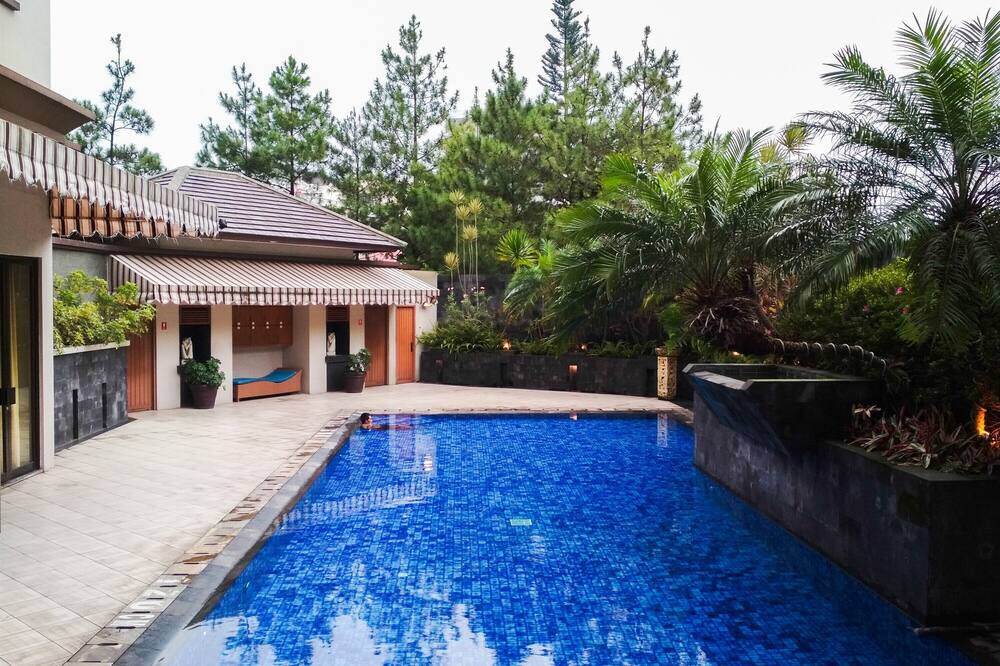 Strategic & Cozy 2BR at Majesty Apartment near Maranatha Christian University