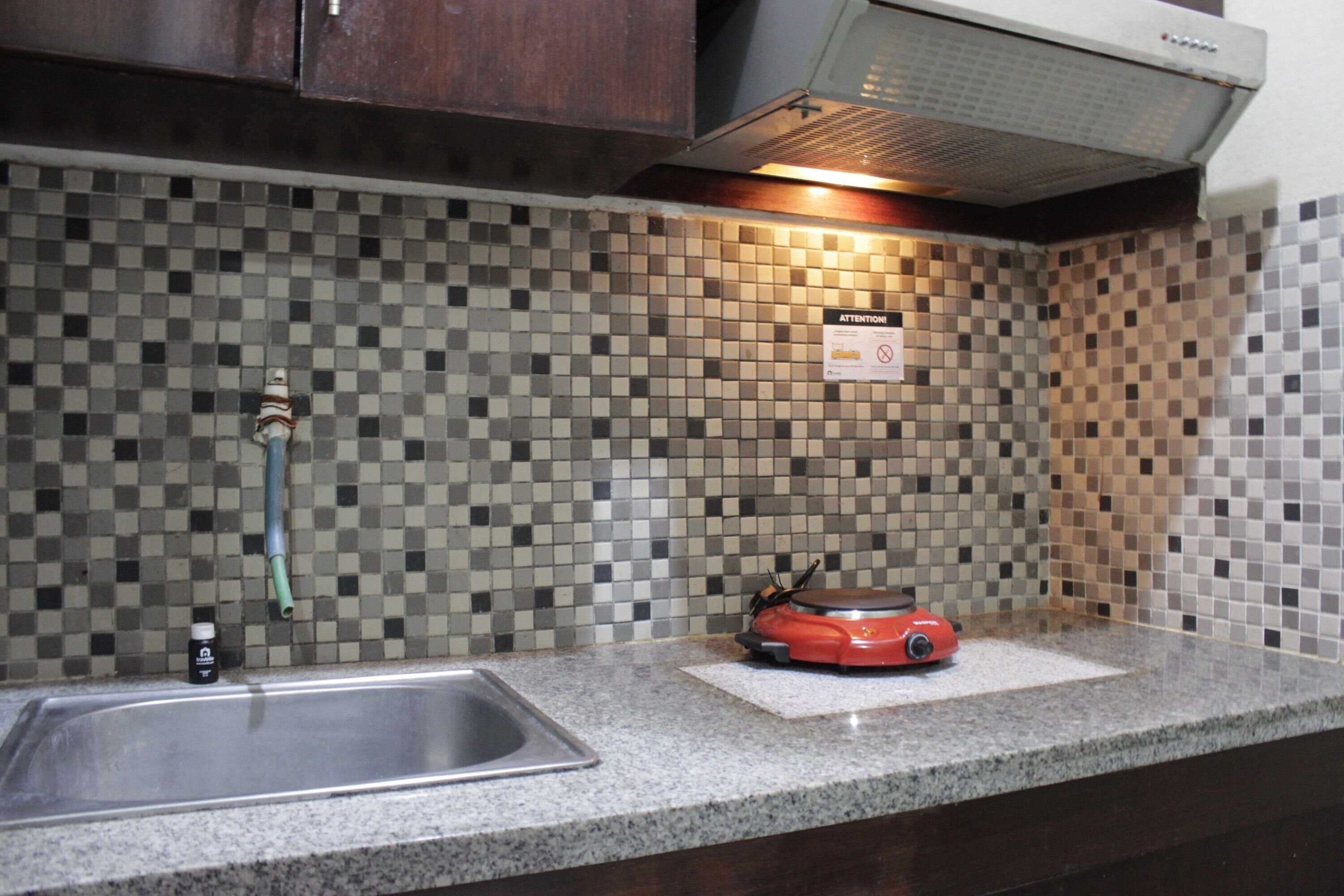 Habitación | Cocina privada | Frigorífico, placa de cocina, lavavajillas y utensilios de cocina