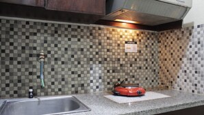 Kamar | Dapur pribadi | Lemari es, kompor, dan mesin pencuci piring