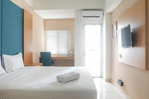 Room | Free WiFi, bed sheets - Best Value & Clean Studio Room Apartment at Pavilion Permata 2 (Surabaya)