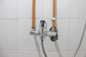 Bathroom - Stylish Studio Apartment at Harvard Jatinangor near ITB (Cileunyi)