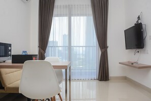Room | 1 bedroom, free WiFi, bed sheets - Modern 1BR at Ciputra World 2 Apartment (Jakarta)