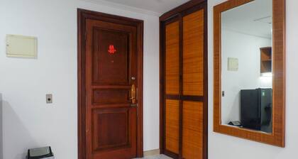 Spacious Classic 1BR Apartment at Taman Beverly