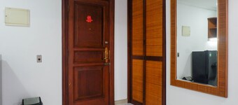 Spacious Classic 1BR Apartment at Taman Beverly