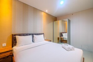Room - Fully Furnished Apartment with Comfortable Design 1BR Woodland Park Residence (Jakarta)