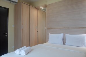 Room | 2 bedrooms, free WiFi, bed sheets - Best View & Strategic 2BR Apartment at Tamansari Papilio (Surabaya)