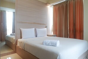 Room | 2 bedrooms, free WiFi, bed sheets - Best View & Strategic 2BR Apartment at Tamansari Papilio (Surabaya)