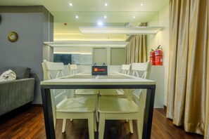 Quarto | 2 quartos, Wi-Fi de cortesia, roupa de cama