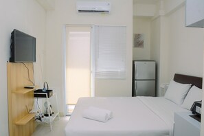 Room | Free WiFi, bed sheets
