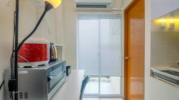 Room | Private kitchen | Fridge, stovetop, electric kettle, cookware/dishes/utensils