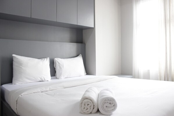 Room | 2 bedrooms, free WiFi, bed sheets - Spacious 2BR Apartment at Newton Residence near Toll Buah Batu (Bandung)