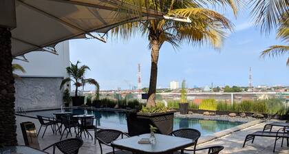 Classic Modern Studio Room Apartment at The Square Surabaya