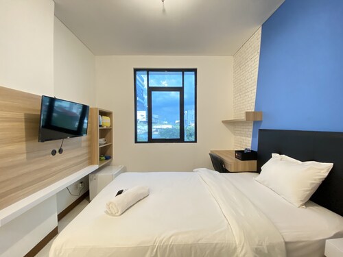 Smart Studio Room Semi Apartment at The Lodge Paskal near BINUS University