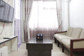 Living area - Marvelous & Scenic 2BR at Jarrdin Cihampelas Apartment (Bandung)