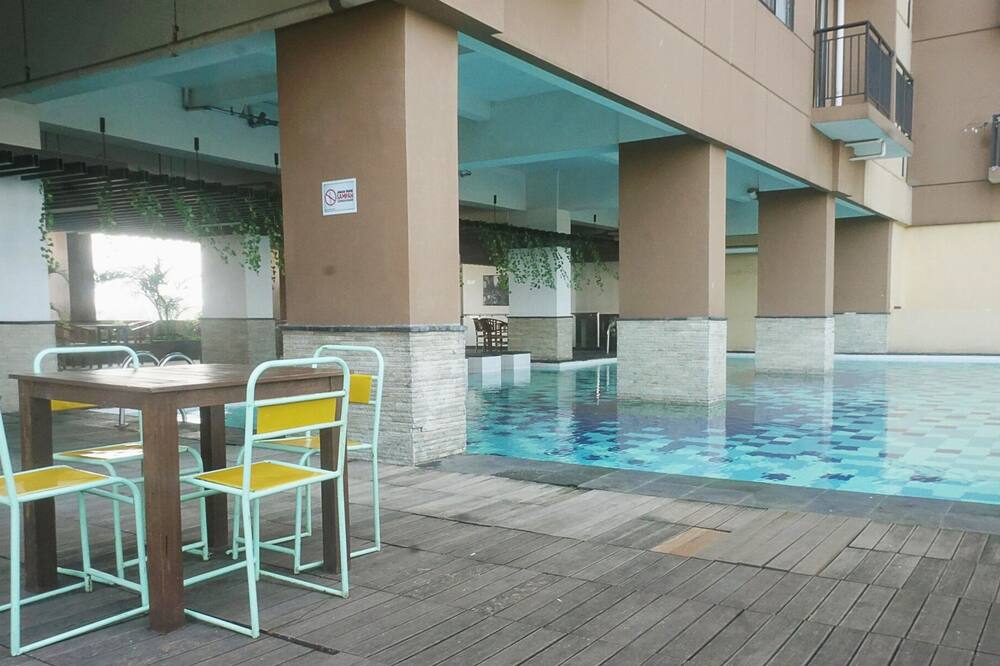 Spacious 1BR at Tamansari Panoramic Apartment near Metro Indah Mall