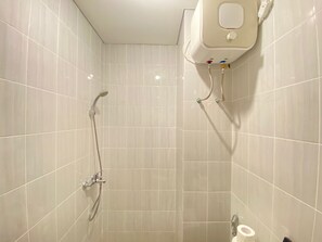 Room | Free WiFi, bed sheets - Comfortable Studio Semi Apartment at The Lodge Paskal near BINUS University (Bandung)