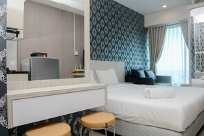 Free WiFi, bed sheets - Well Appointed Studio at Grand Kamala Lagoon Apartment (Bekasi)