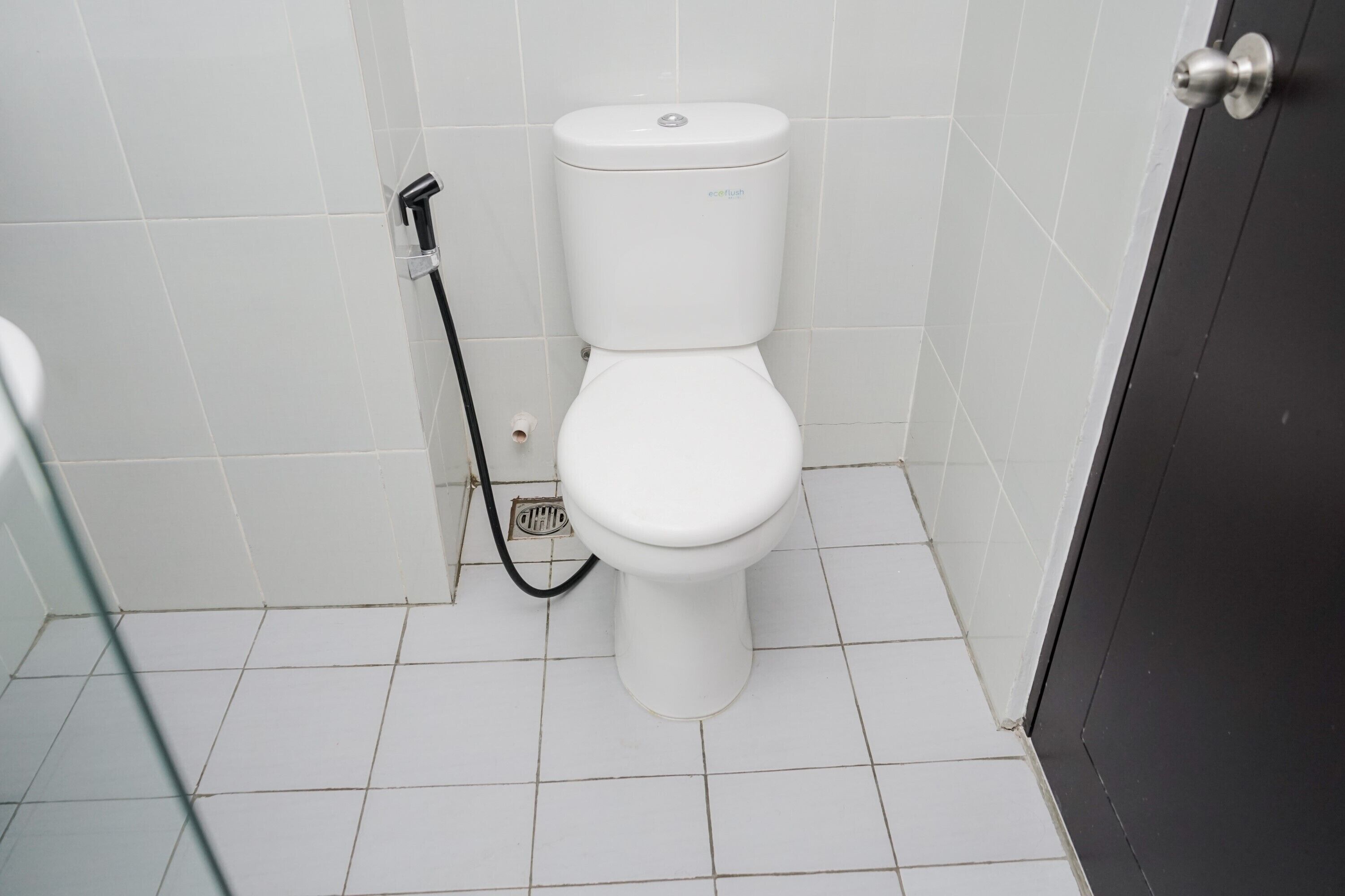 Room | Bathroom | Shower, free toiletries, towels