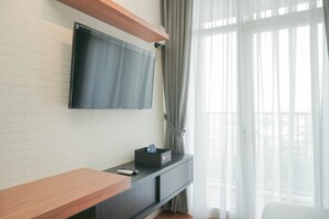 Room - Fully Furnished and Comfortable Studio at Ciputra International Apartment (Jakarta)