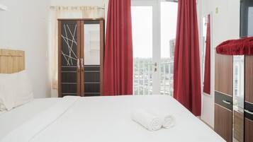 Free WiFi, bed sheets