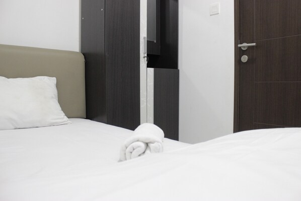 Room | 2 bedrooms, free WiFi, bed sheets - Comfy 2BR Apartment at Mekarwangi Square Cibaduyut (Bandung)