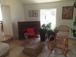 Interior - Maison à la Campagne 15min de la mer (Beaulieu-Sous-la-Roche)