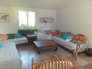 Cheminée, espaces bureaux