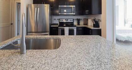 A Luxury Stay in the City - free WiFi + More Mins from the Braves @ Truist Park