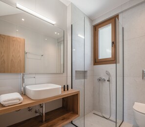 Shower, hair dryer, towels, soap - De.Light Boutique Villa I, close to Rethymno (Atsipopoulo)