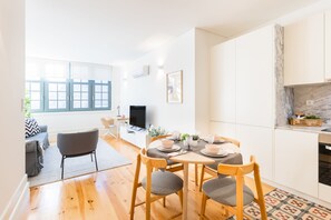 Apartment, 2 Bedrooms | Living area | 100-cm flat-screen TV with cable channels, TV - Apartment Bonfim Perfect Stays (Porto)