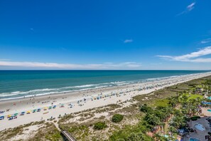 On the beach - ✨Lazy River + Indoor/Outdoor Pools | Oceanfront | South Wind 1203 (Myrtle Beach)