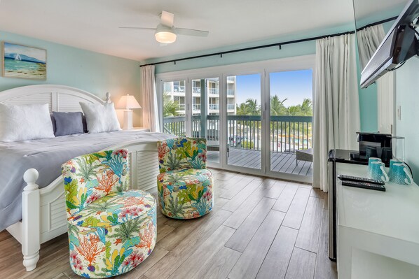 2 habitaciones, escritorio, tabla de planchar con plancha y wifi gratis 