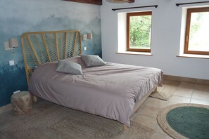 7 bedrooms, iron/ironing board, travel cot, free WiFi - House 15 people with Jacuzzi, Large Terrace near Gérardmer (Corcieux)