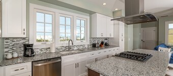 Captains Choice: 5-Bed Oceanfront Escape w/ Private Pool, Elevator & Hot Tub!