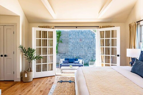 Luxurious Nantucket Getaway | Heated Pool