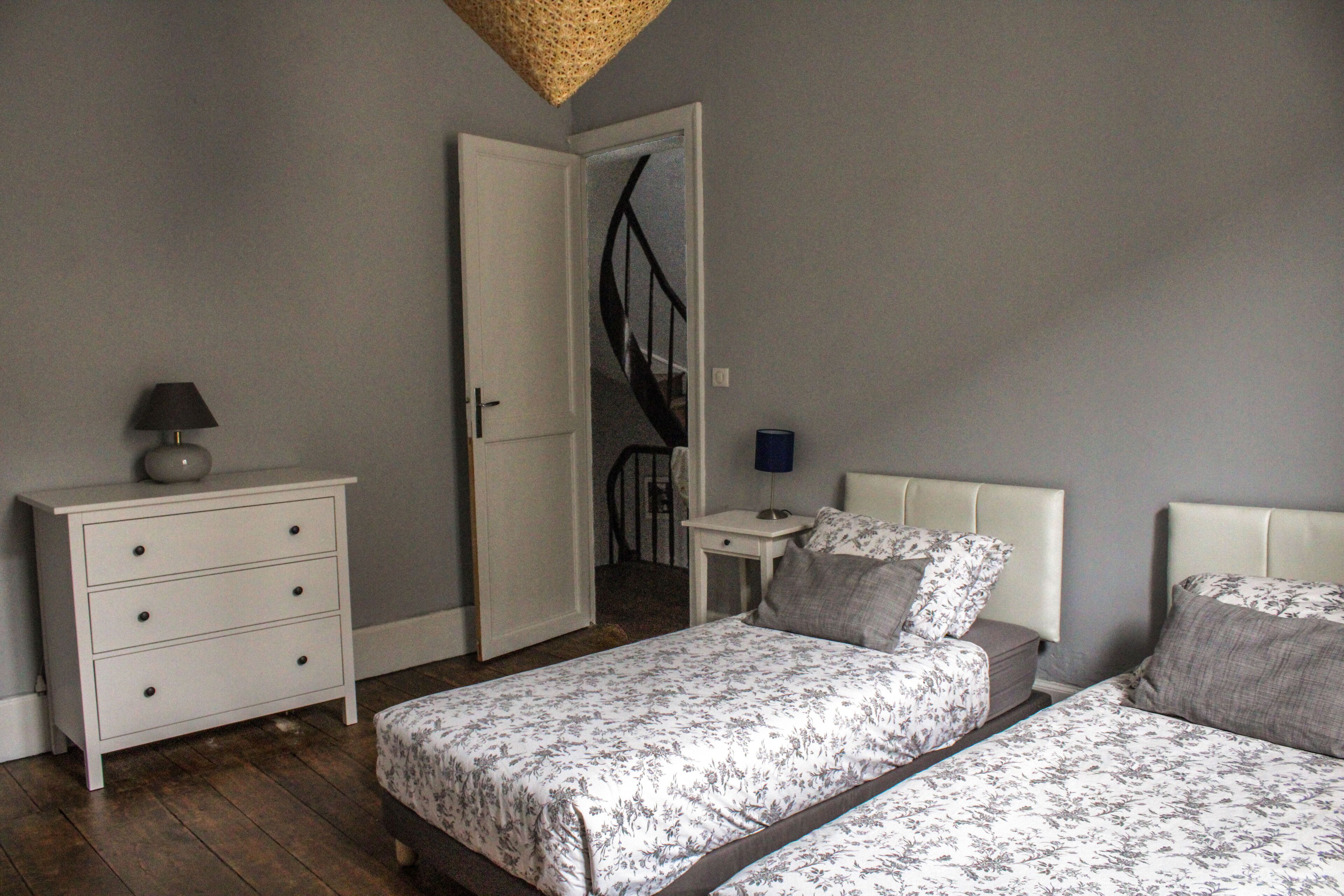 2 bedrooms, iron/ironing board, travel cot, free WiFi