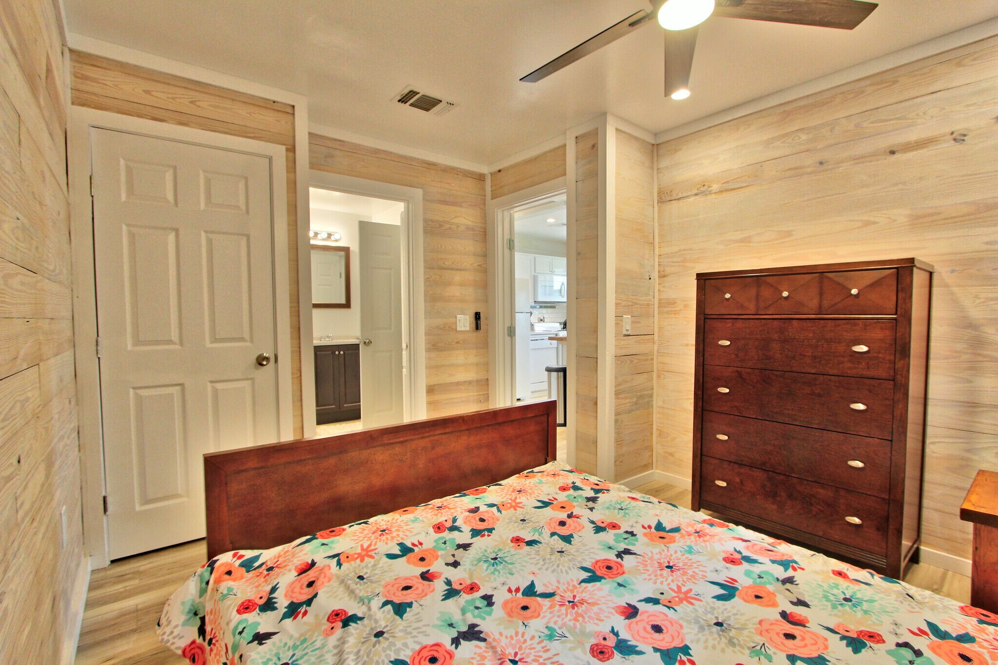 1 habitación, wifi y ropa de cama 