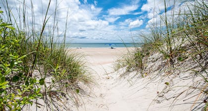 Bev's Beachfront Bungalow