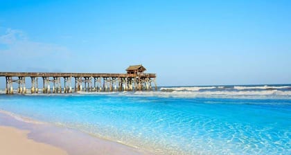 Stunning River Views - Historic 3br Walk Dntn