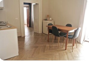Dining - Sciò apartment-centro storico- (Napoli)