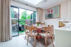 Casa superior (2 Bedrooms) | Servicio a la habitación