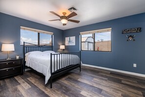 4 habitaciones, tabla de planchar con plancha y wifi gratis 